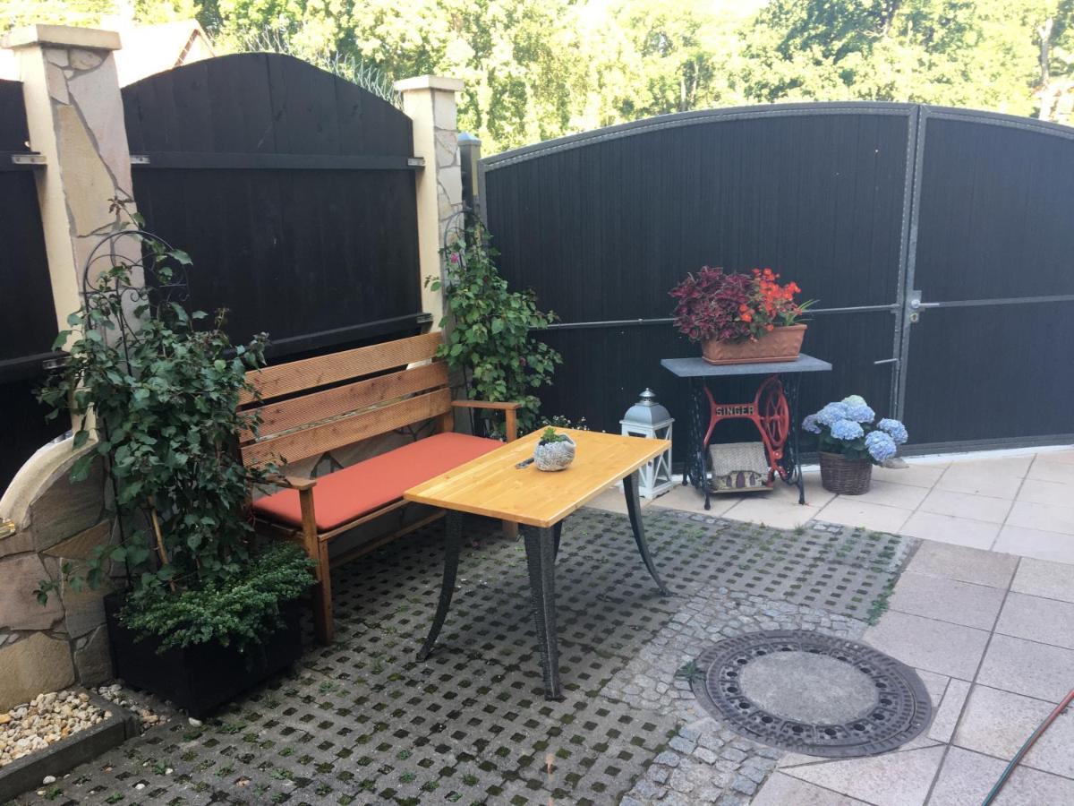Ferienwohnung Am Goethe Park Fuer 2 Bis 3 Personen Iéna Extérieur photo